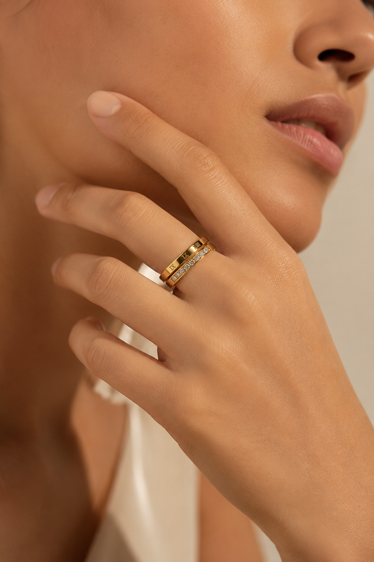 Eterna Roman Ring Set