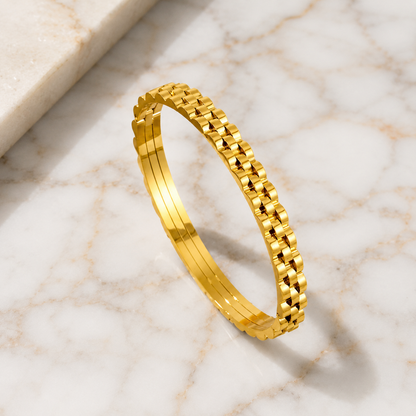 Timeless Link Bangle