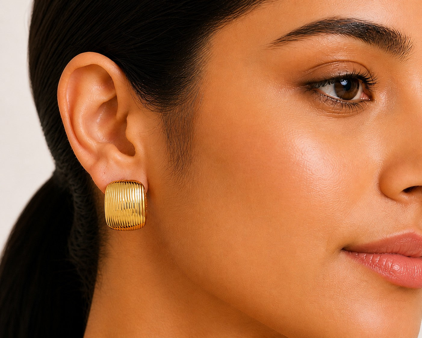 Gold Chunky Ribbed Stud Earrings